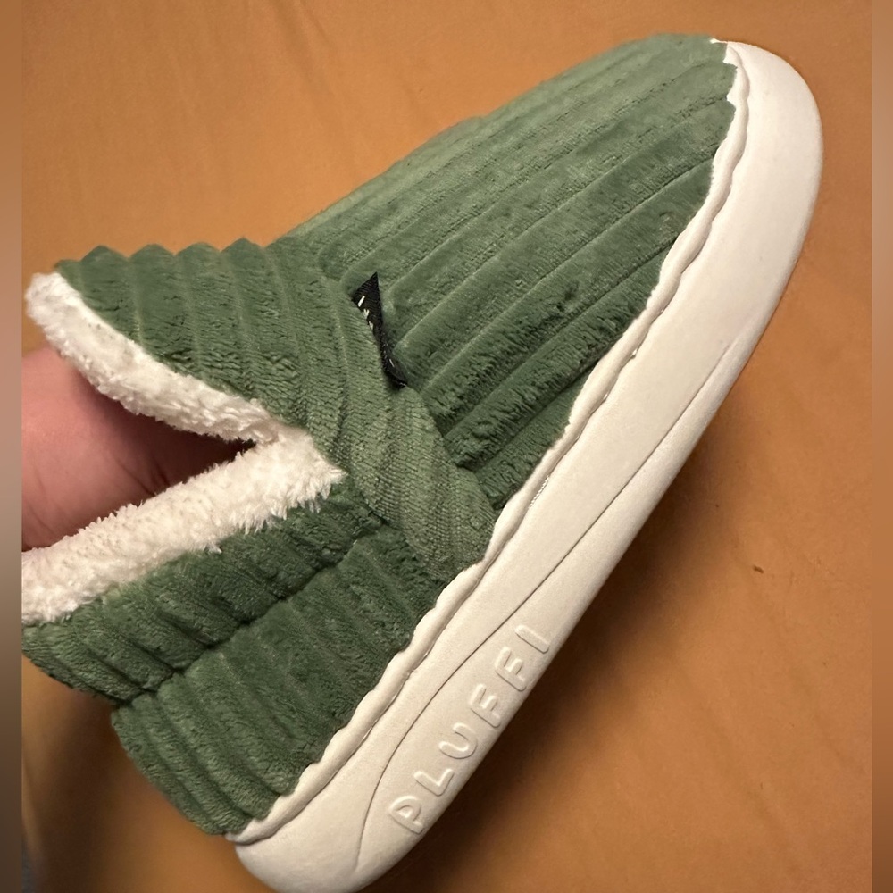Pluffi Slippers! Sz 8